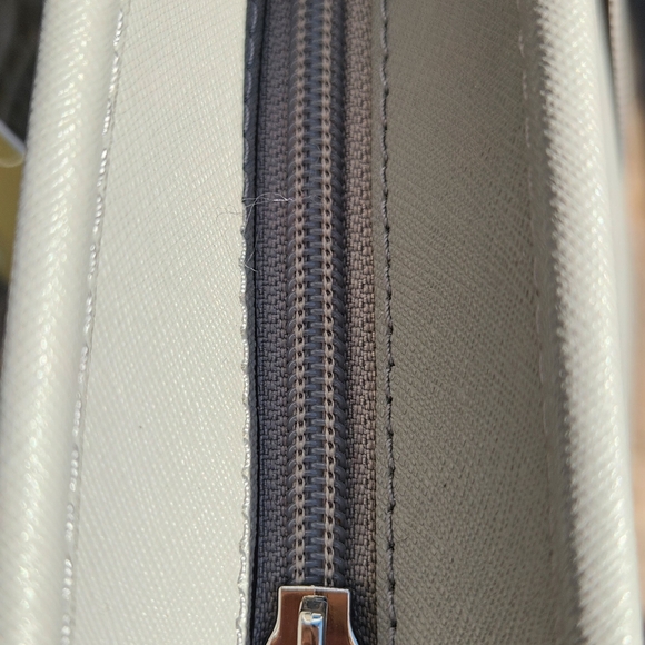 Michael Kors Jet Set Tote Light Gray New with tags! - Picture 8 of 13